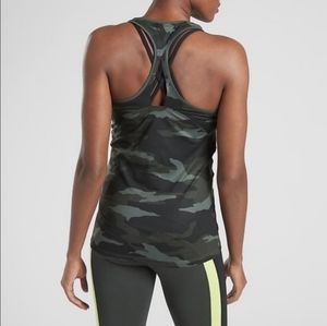 ATHLETA Limitless Camo Keyhole Tank